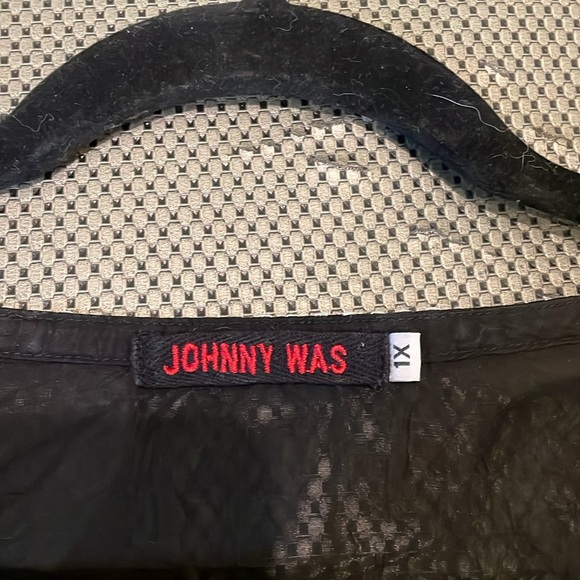 Johnny Was black 3/4 length sleeve tunic top. Floral print. - Picture 3 of 4